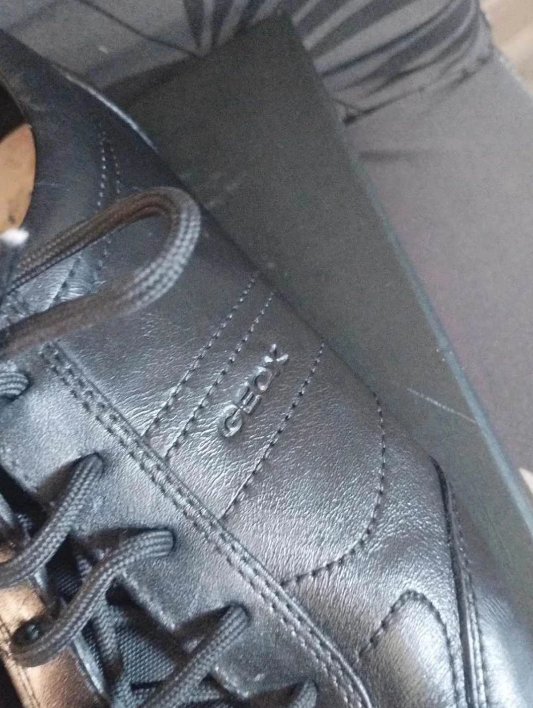 Tênis preto masculino com cadarço em couro, Geox, P44 em ótimo estado – photo 4